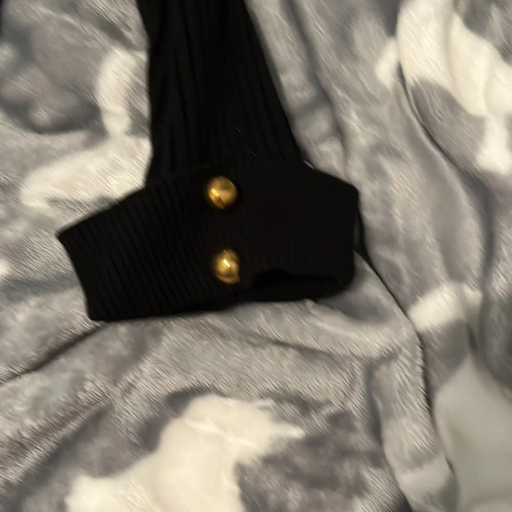 Turtle neck - Picture 2 of 2